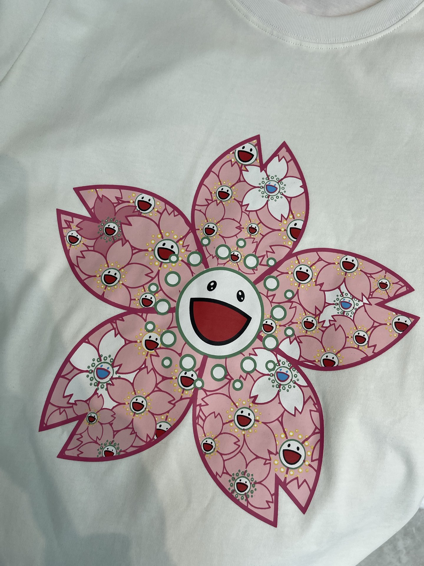 Women's short sleeves